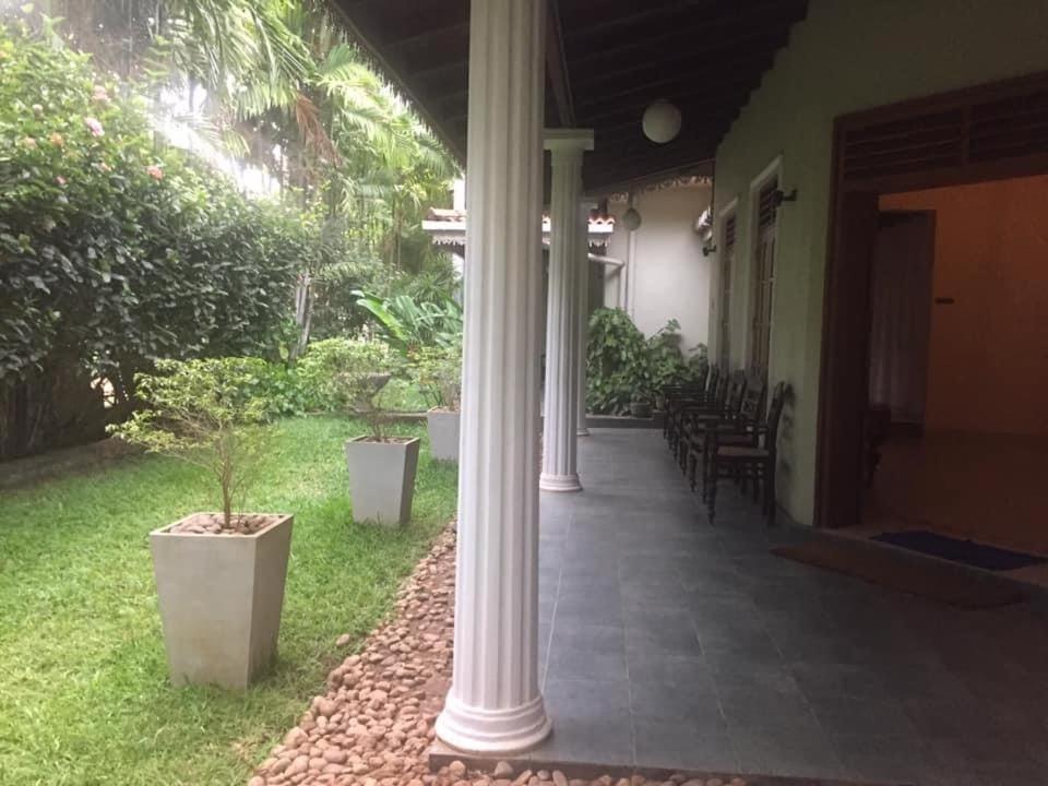 Hotel Sunflower Kataragama Exteriér fotografie