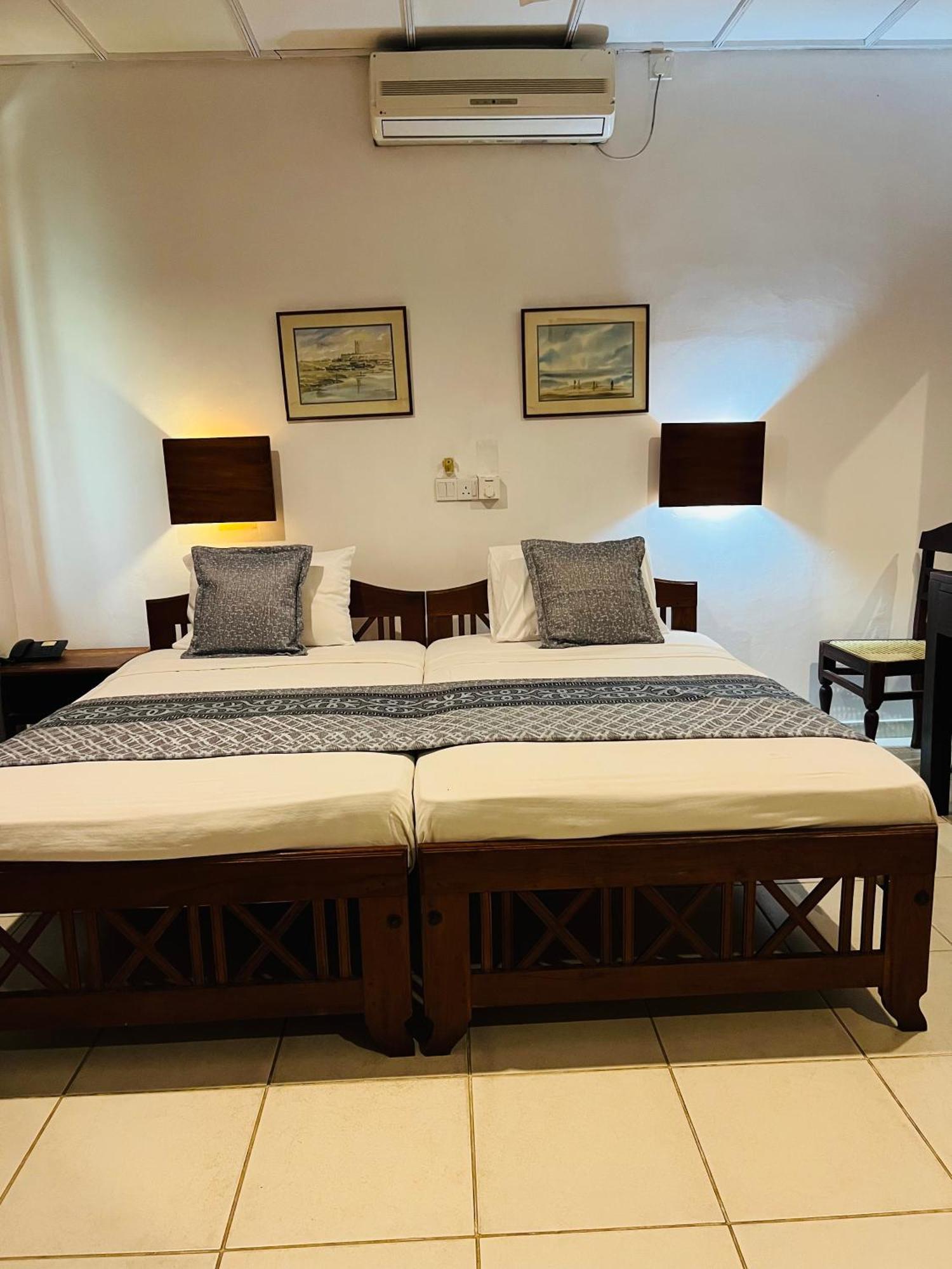 Hotel Sunflower Kataragama Exteriér fotografie