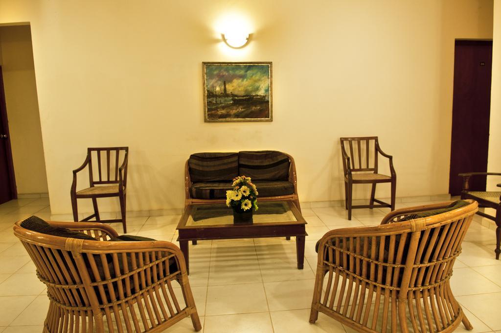 Hotel Sunflower Kataragama Pokoj fotografie