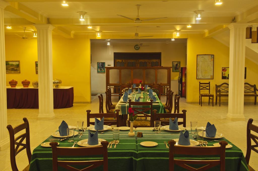 Hotel Sunflower Kataragama Exteriér fotografie