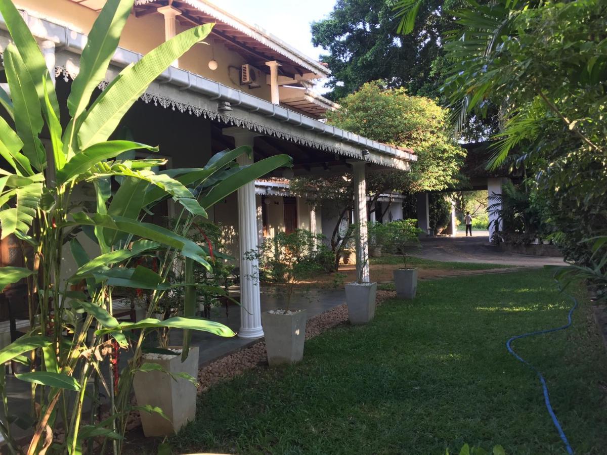 Hotel Sunflower Kataragama Exteriér fotografie