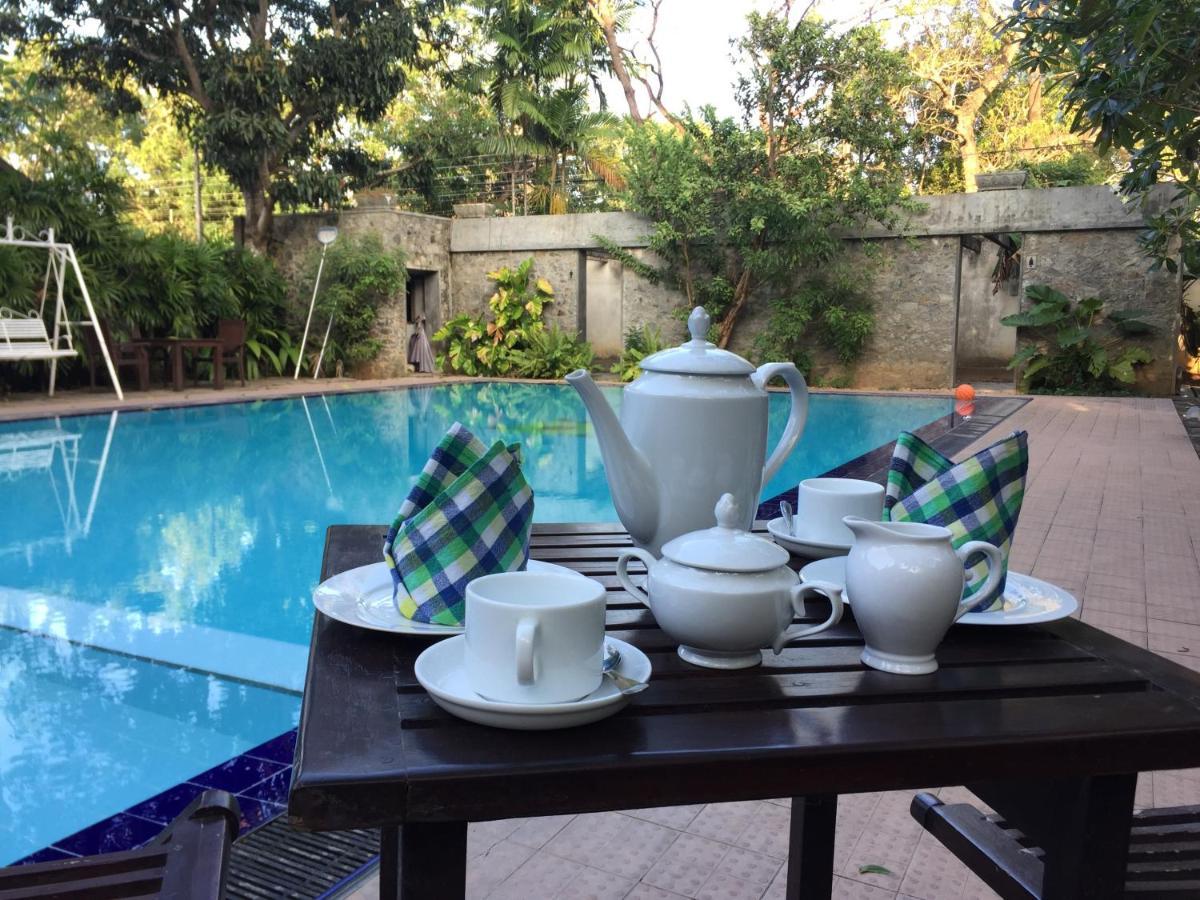 Hotel Sunflower Kataragama Exteriér fotografie