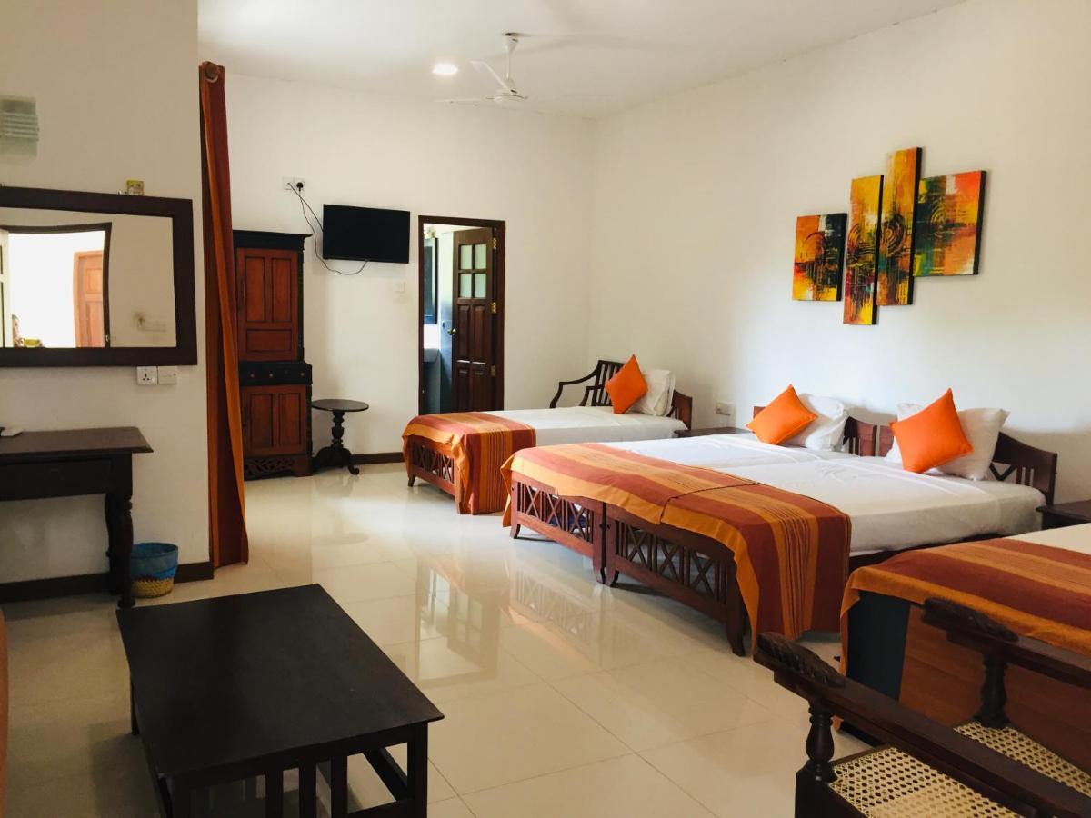 Hotel Sunflower Kataragama Exteriér fotografie
